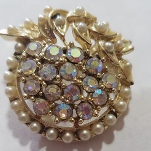 Vintage Brooch jewelry